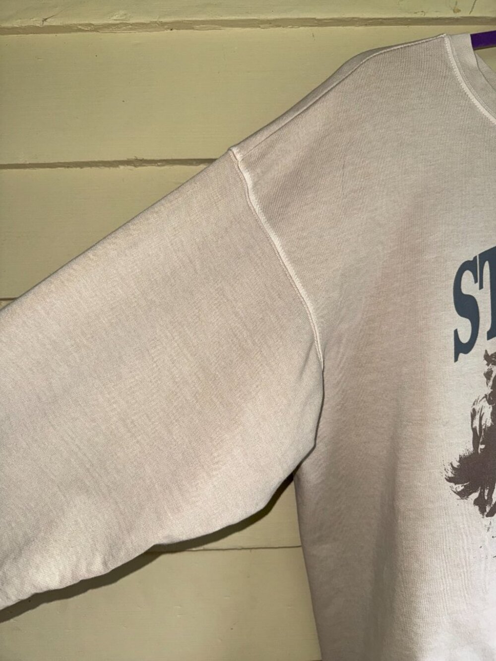 GIRL DANGEROUS Stay Wild Cropped Sweatshirt - Picture 3 of 6